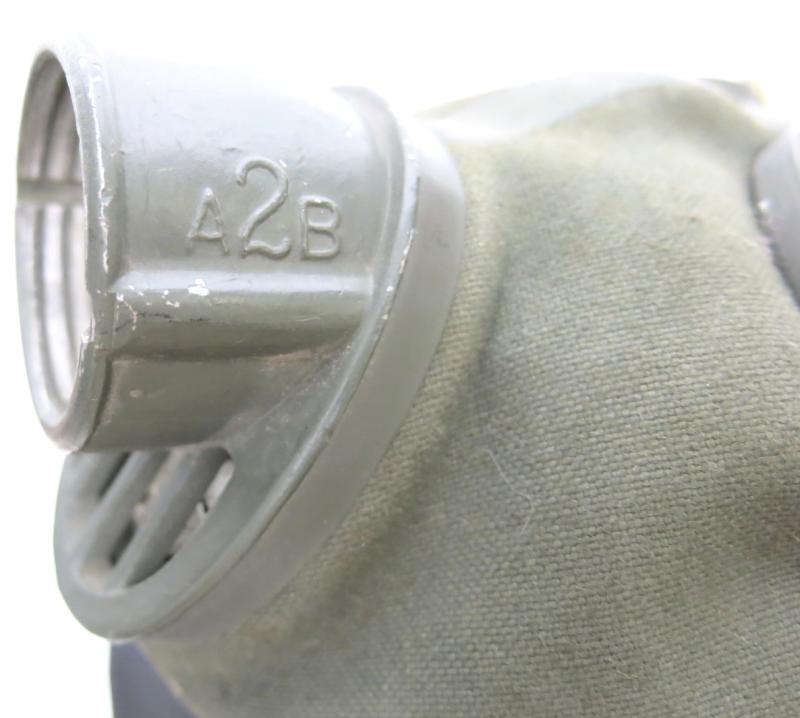 German Reichswehr - Legion Condor - Wehrmacht Gas Mask GM30 Early Model G= 1935.
