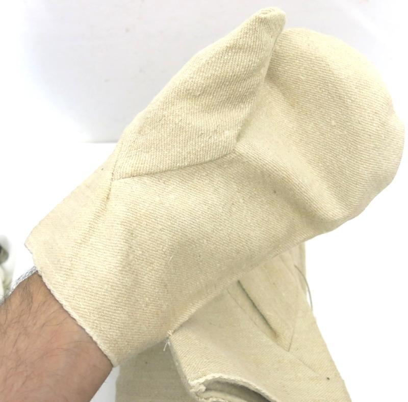 German Wehrmacht Artillerie Handschuhe Mittens For Artillery Casings, Mint From Original Packet.